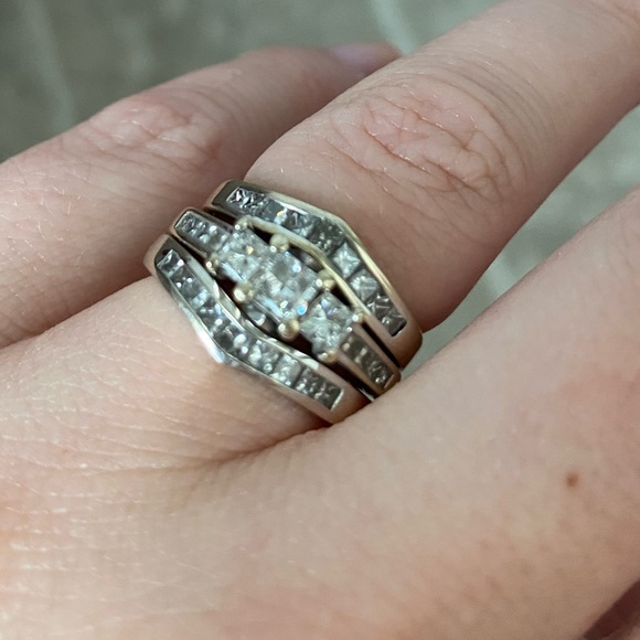 Wedding ring set - Picture 3 of 10